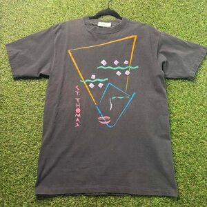 Geometric Graphic Black Tee